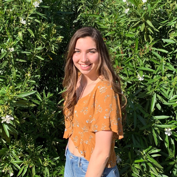 Meet your Posher, Maddie - Picture 1 of 1